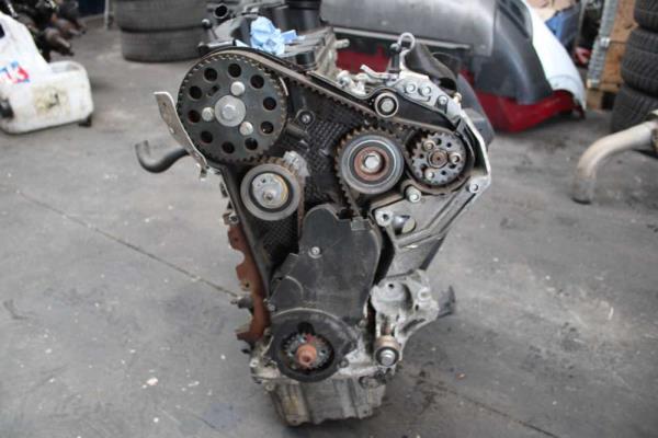 MOTEUR 1.6TDI CAY VAG  - Vue 5